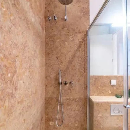 Amaro Iii - Stunning Penthouse In Alcantara Apartment *