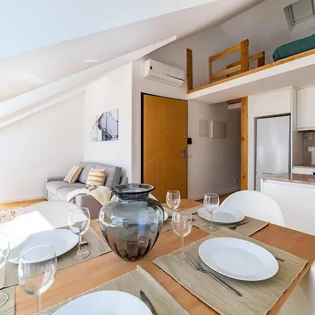 Amaro Iii - Stunning Penthouse In Alcantara Apartment