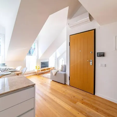 Amaro Iii - Stunning Penthouse In Alcantara アパート リスボン