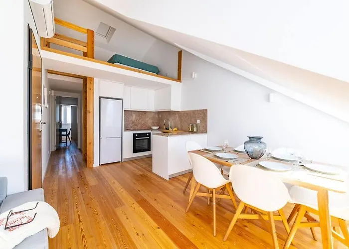Amaro Iii - Stunning Penthouse In Alcantara Lissabon