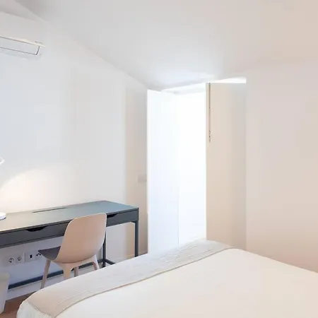 Amaro Iii - Stunning Penthouse In Alcantara Διαμέρισμα